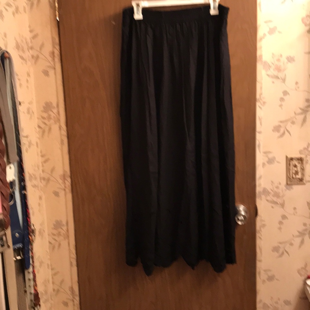 Long flowing skirt 18/20